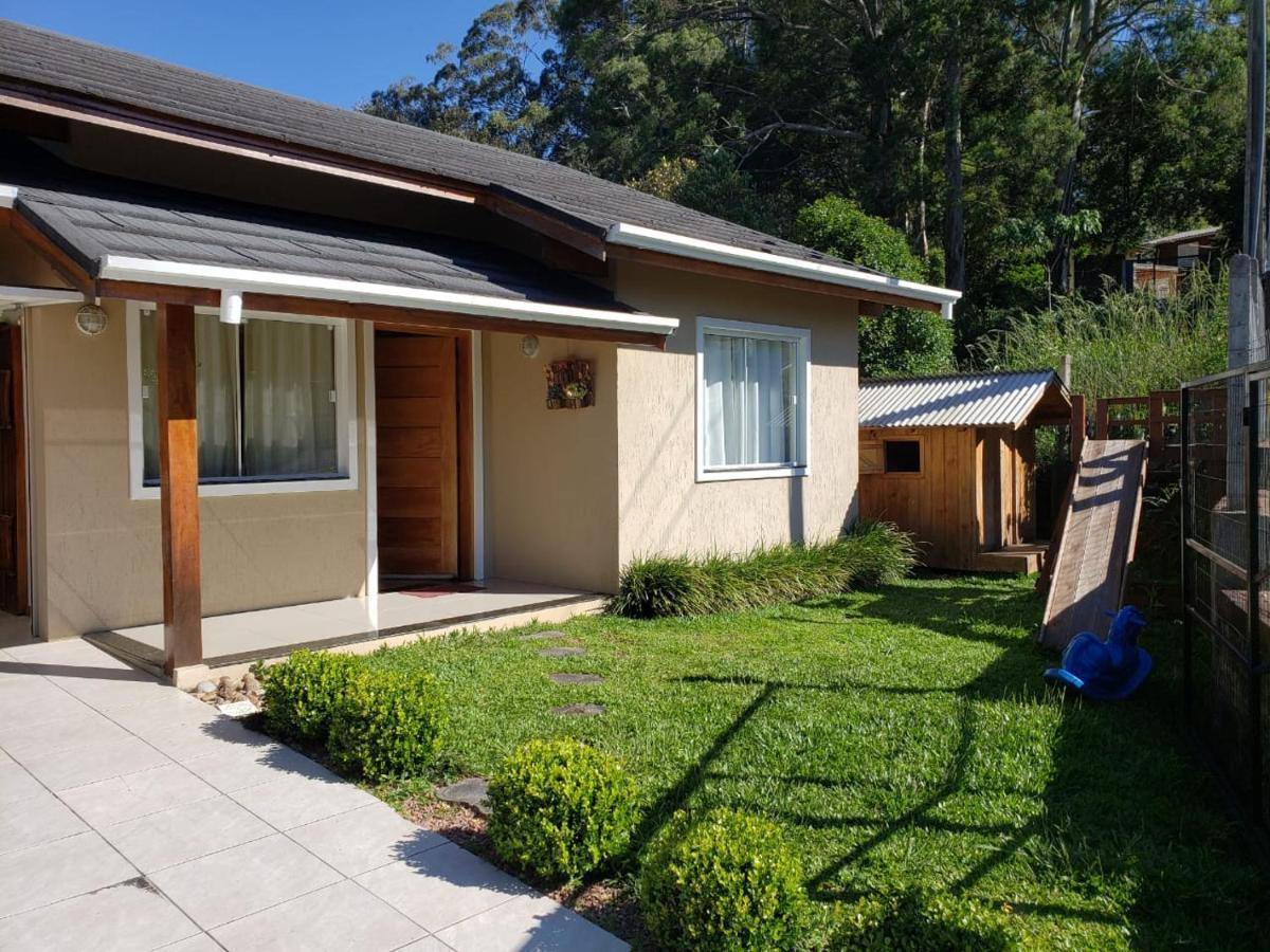 Vila Linda Casa Proximo Ao Portico De Gramado Exteriér fotografie